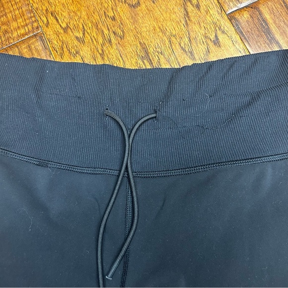 Vuori Black Track Pants with Tapered Leg and Elastic Waistband - Picture 5 of 7